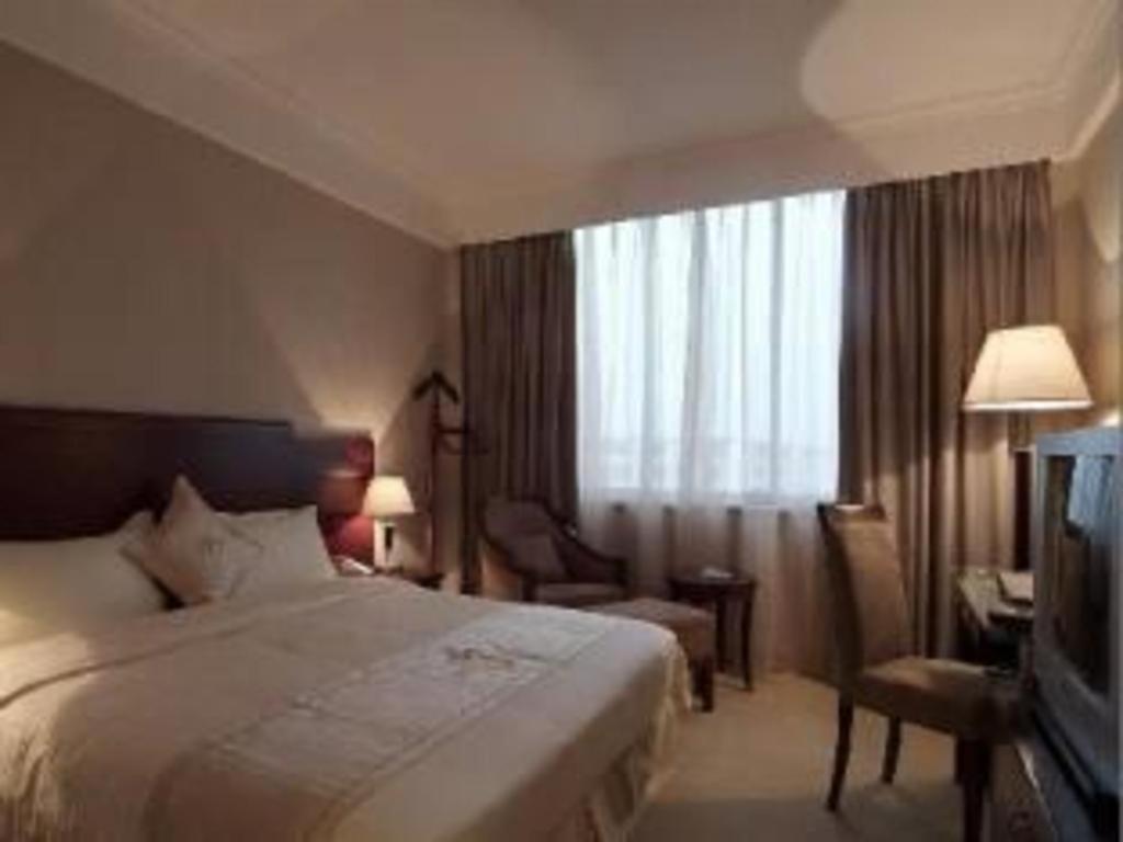 Qingdao Royal Garden Hotel Exteriör bild