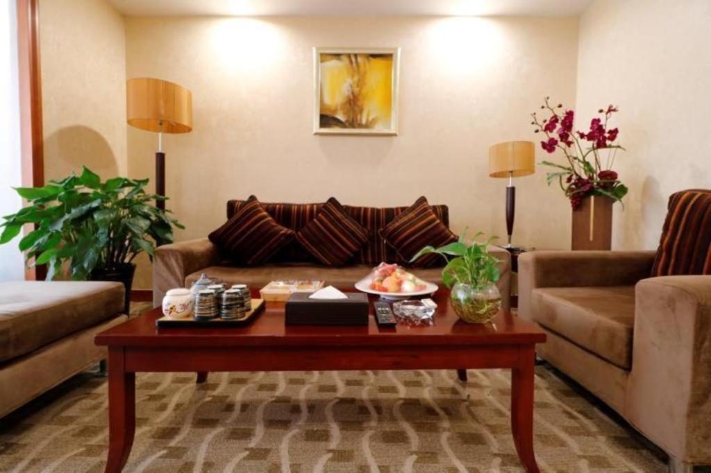 Qingdao Royal Garden Hotel Exteriör bild