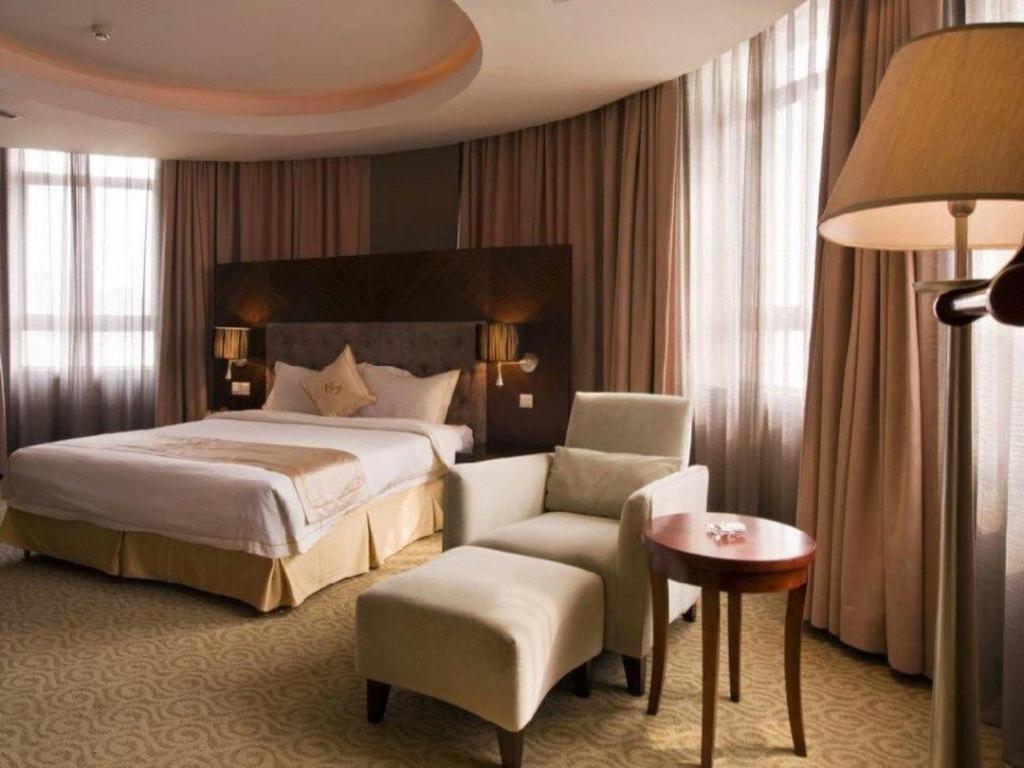 Qingdao Royal Garden Hotel Exteriör bild